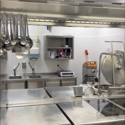 Generální úklid kantýny pro DB Schenker: čistota, která drží logistiku v chodu Generální úklid kantýny pro DB Schenker: čistota, která drží logistiku v chodu