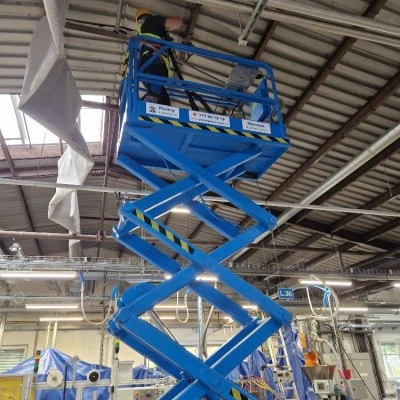 Technologické čištění ve výškách: HGS zajišťuje bezpečnost a čistotu ve výrobních halách Technologické čištění ve výškách: HGS zajišťuje bezpečnost a čistotu ve výrobních halách