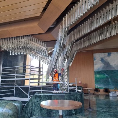 Generální úklid s respektem: pečujeme o interiér Nové scény Národního divadla