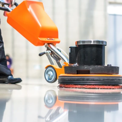 Úklid veřejných prostor: klíč k hygieně a bezpečnosti Úklid veřejných prostor: klíč k hygieně a bezpečnosti