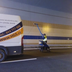 Kompletní mytí vnitřních ploch tunelů Blanka 