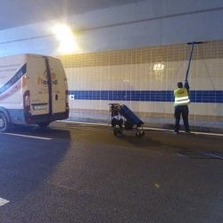 Kompletní mytí vnitřních ploch tunelů Blanka 