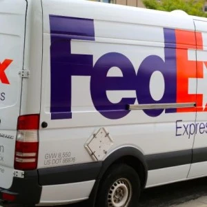 Dočasné přidělení zaměstnanců: pomáháme logistice zvládnout sezónní špičky